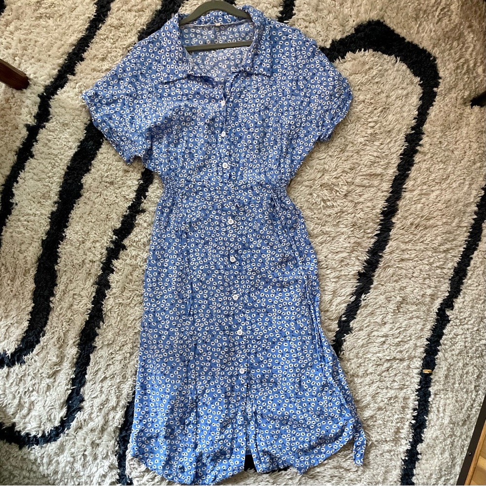 Blue floral dress with white buttons sz M
